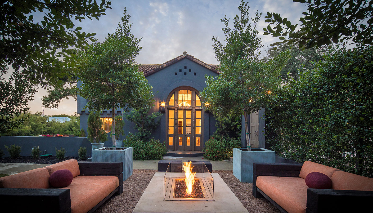 How to Sell a Home Around the Holidays
